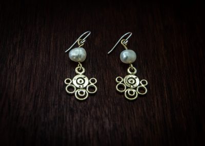 AEP2 - bullet lace and pearl earrings